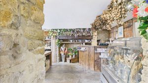 Photo 16- click for photo gallery